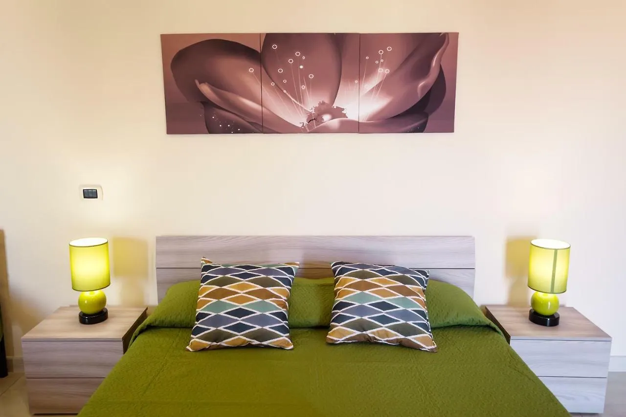 Rocca Degli Etnei Bed & Breakfast Paterno  3*, Paterno (Sicily)