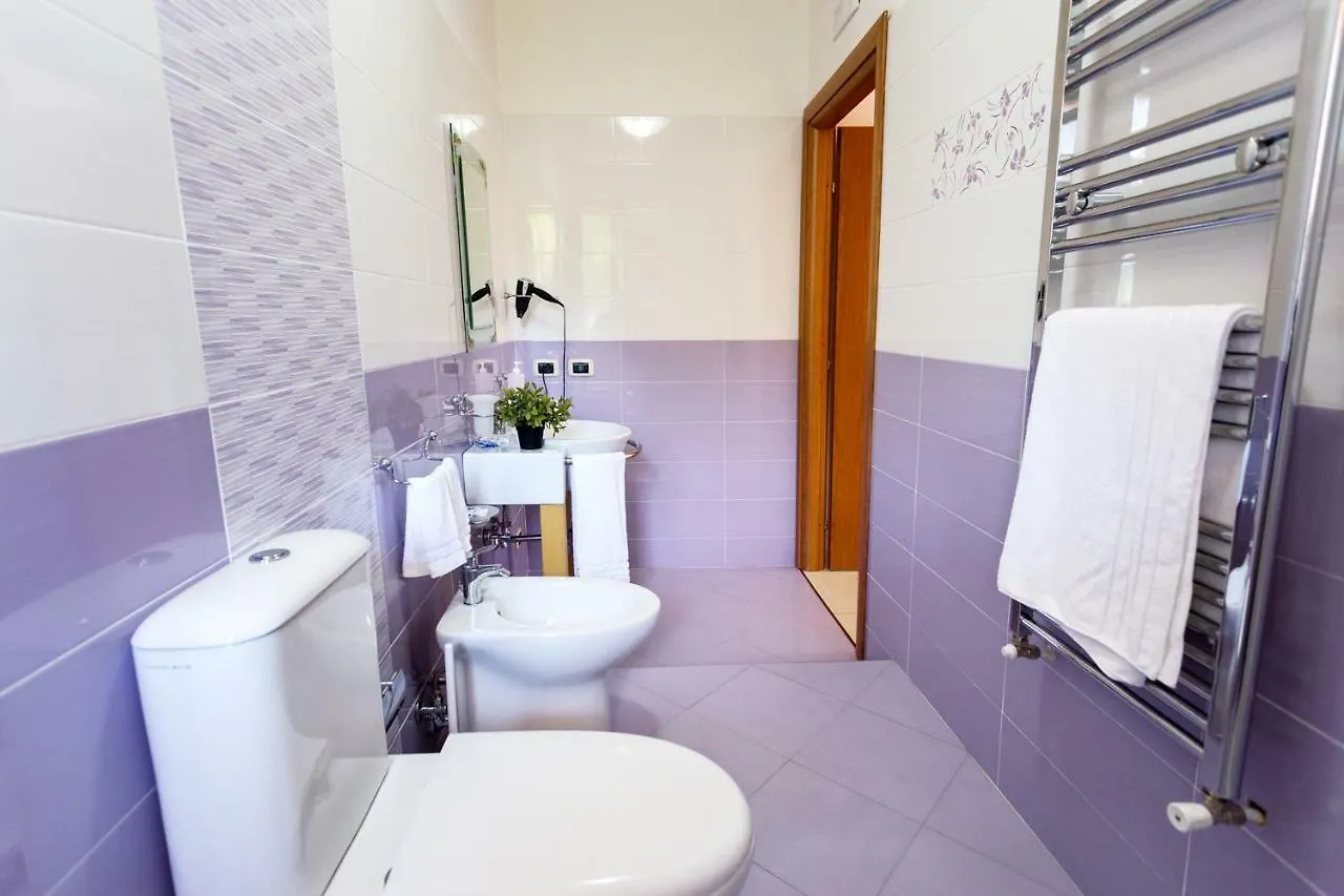 ***  Rocca Degli Etnei Bed & Breakfast Paterno  Italy